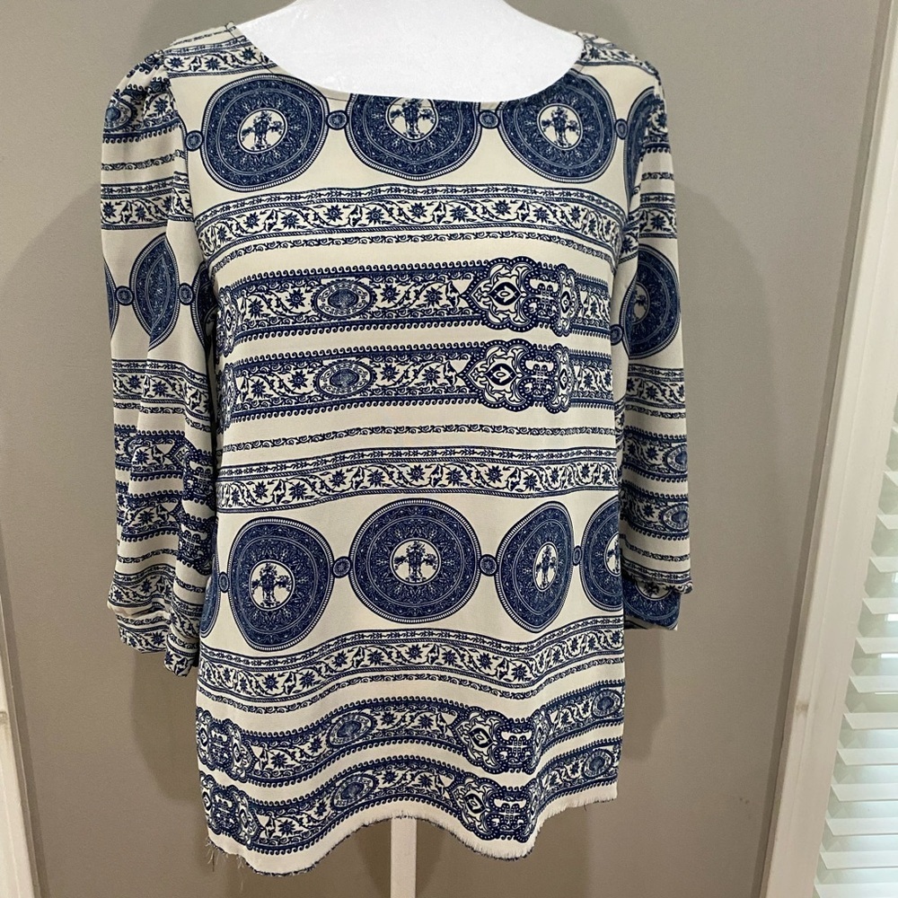 The Vintage Shop Blue and White 3/4 Sleeve Boxy Blouse